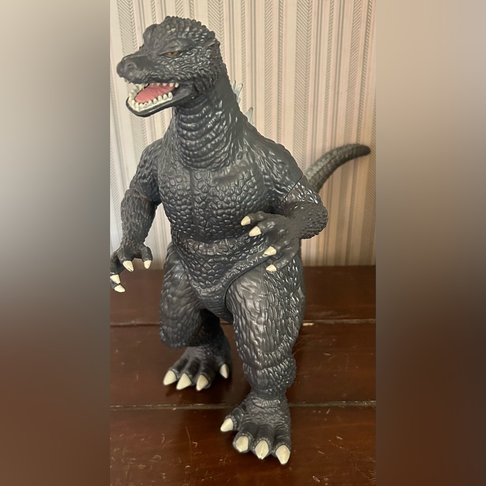 Playmates Monsterverse Godzilla Action Figure 2020 Toho 11” Tall Collectible